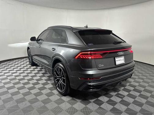 2020 Audi Q8 55 QUATTRO PREMIUM