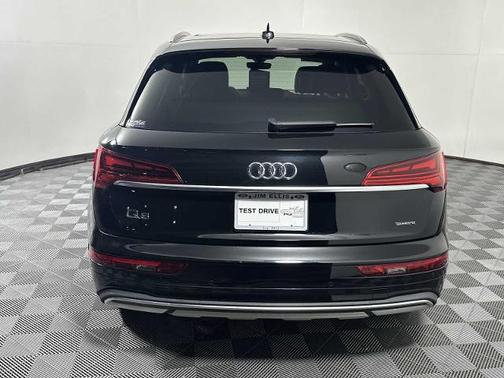 2023 Audi Q5 40 PREMIUM