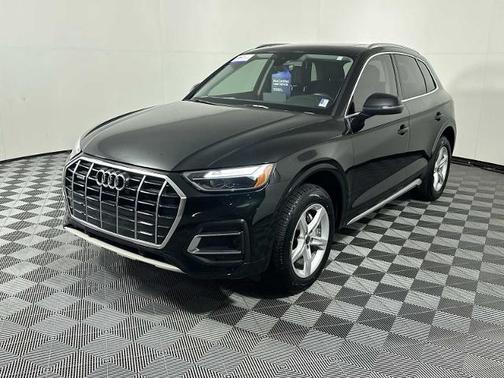 2023 Audi Q5 40 PREMIUM