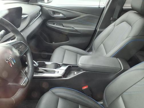 White Frost Tricoat 2024 Buick Envista Sport Touring FWD