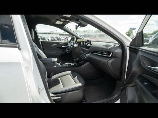 White Frost Tricoat 2024 Buick Envista Sport Touring FWD
