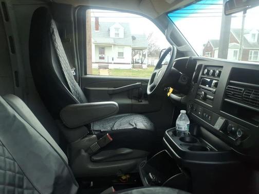 2020 GMC Savana 3500 RWD 3500 Regular Wheelbase Work Van