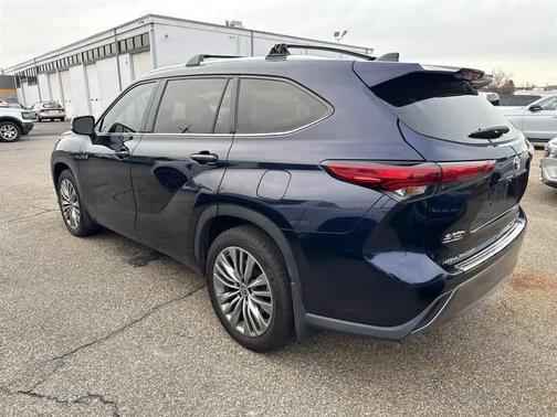 2021 Toyota Highlander Platinum
