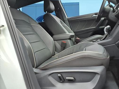 2022 Volkswagen Tiguan 2.0T SEL R-Line 4MOTION