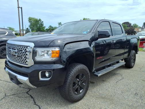 Onyx Black 2017 GMC Canyon Denali