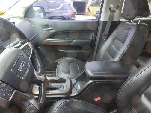 Onyx Black 2017 GMC Canyon Denali