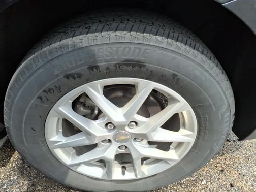 Mosaic Black Metallic 2023 Chevrolet Equinox 1LT