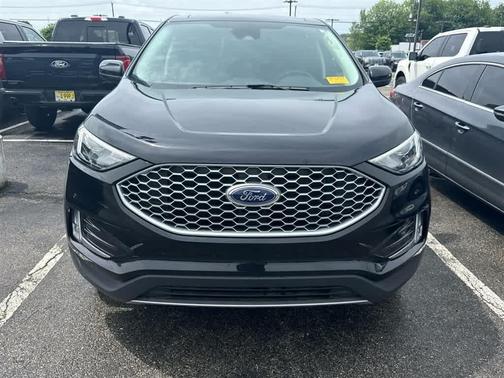 Agate Black Metallic 2024 Ford Edge SEL