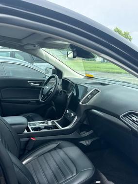 Agate Black Metallic 2024 Ford Edge SEL