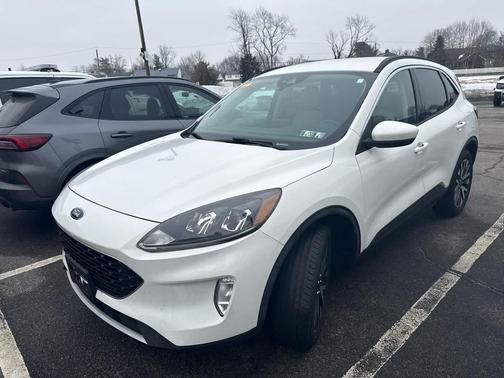 2020 Ford Escape SEL