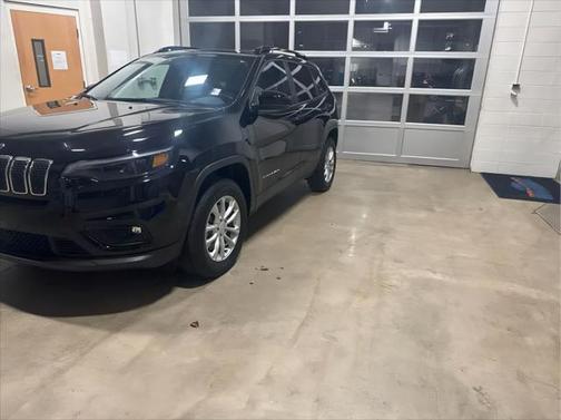 2022 Jeep Cherokee Latitude Lux