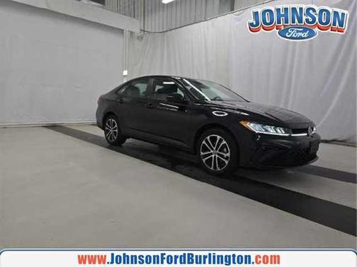 Deep Black Pearl 2025 Volkswagen Jetta 1.5T Sport