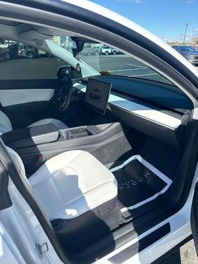 2022 Tesla Model Y Performance Dual Motor All-Wheel Drive