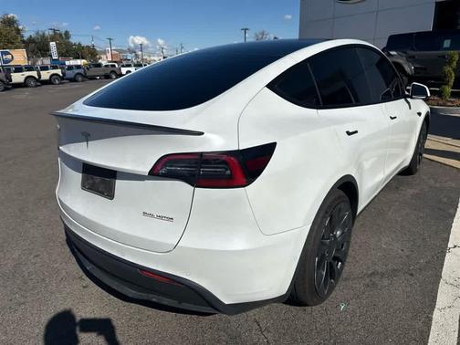 2022 Tesla Model Y Performance Dual Motor All-Wheel Drive
