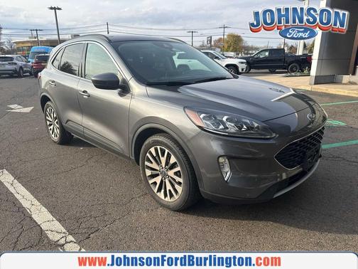 2022 Ford Escape Titanium