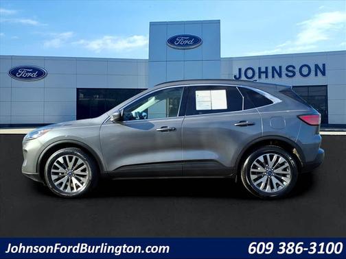 2022 Ford Escape Titanium