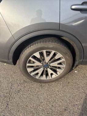 2022 Ford Escape Titanium