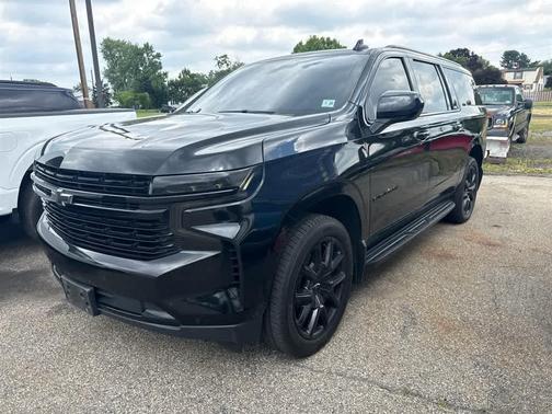 Black 2023 Chevrolet Suburban RST