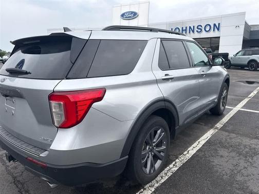 Iconic Silver Metallic 2023 Ford Explorer XLT
