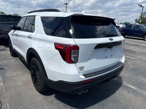 Star White Metallic Tri-Coat 2023 Ford Explorer ST