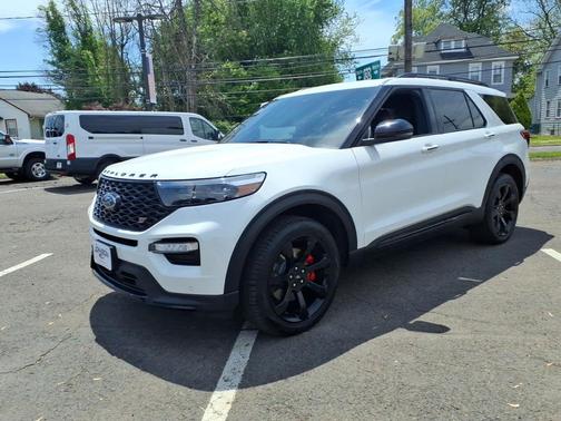 Star White Metallic Tri-Coat 2023 Ford Explorer ST