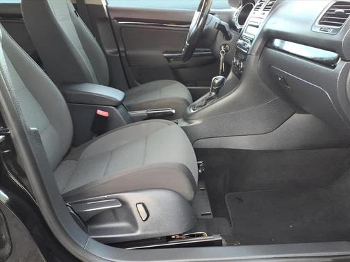 2014 Volkswagen Jetta SportWagen Auto S