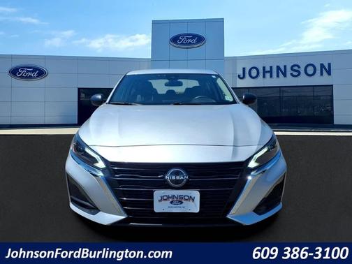 Brilliant Silver Metallic 2024 Nissan Altima 2.5 SV