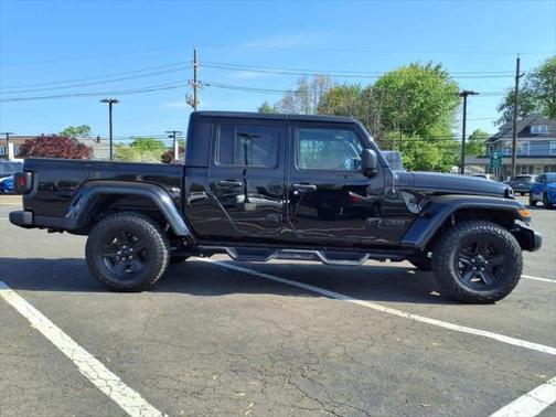 2021 Jeep Gladiator Sport S