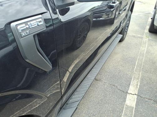 Agate Black Metallic 2023 Ford F-150 XLT