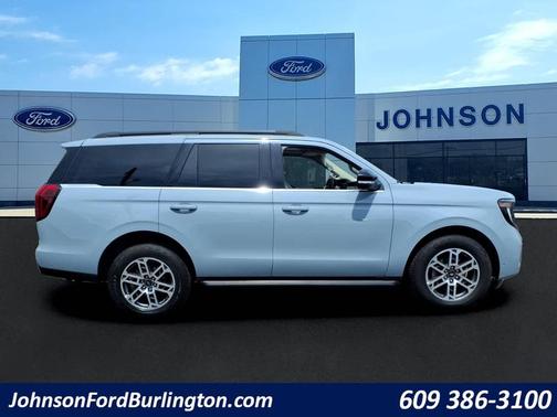 Glacier Gray Metallic TriCoat 2025 Ford Expedition Active
