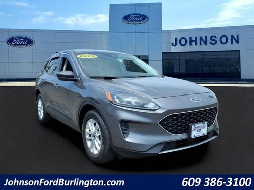 Carbonized Gray Metallic 2022 Ford Escape SE