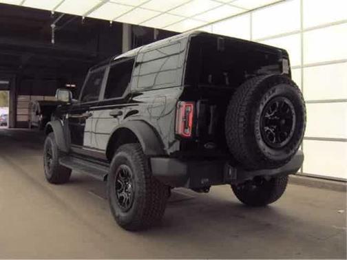 Shadow Black 2025 Ford Bronco Outer Banks