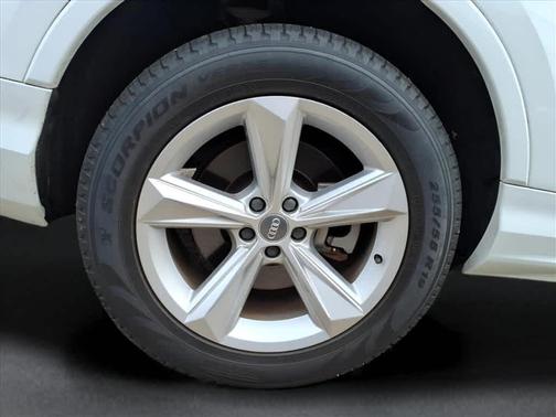 2021 Audi Q7 55 Premium