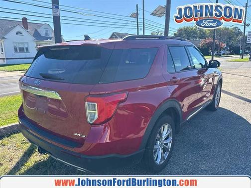 Rapid Red Metallic Tinted Clearcoat 2023 Ford Explorer XLT