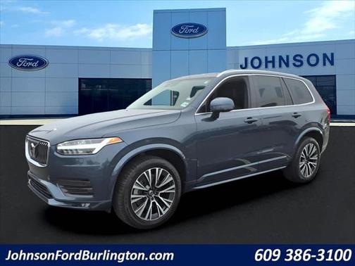 2021 Volvo XC90 T5 Momentum
