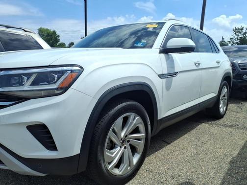Pure White 2020 Volkswagen Atlas Cross Sport 3.6L V6 SEL 4MOTION