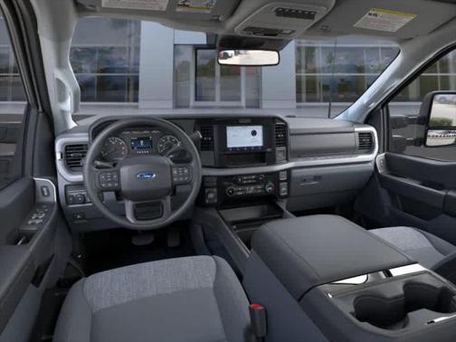 2025 Ford F-350 XLT