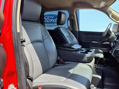 2019 RAM 2500 Tradesman Crew Cab 4x4 8' Box