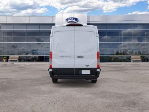 OXFORD WHT 2026 Ford Transit-250 Base