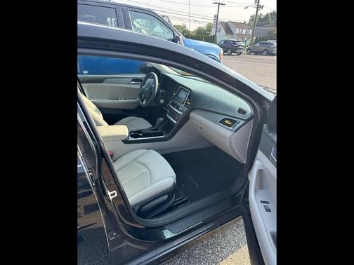 2018 Hyundai SONATA SE