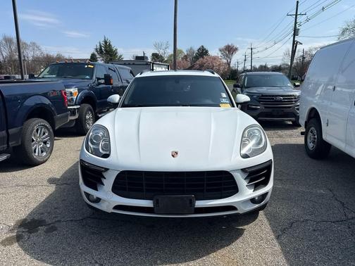 White 2016 Porsche Macan Macan S