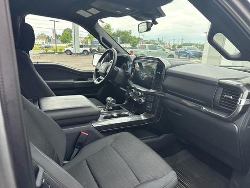 Iconic Silver Metallic 2023 Ford F-150 XLT