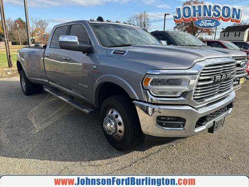 2019 RAM 3500 Laramie Crew Cab 4x4 8' Box
