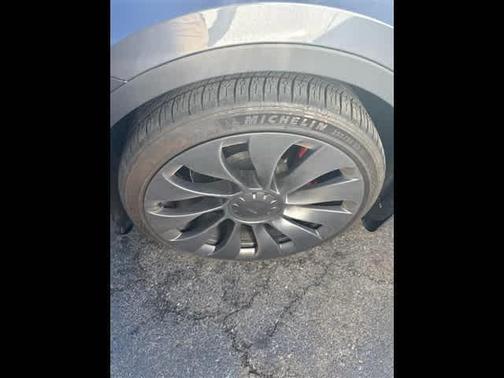 2023 Tesla Model Y Performance Dual Motor All-Wheel Drive