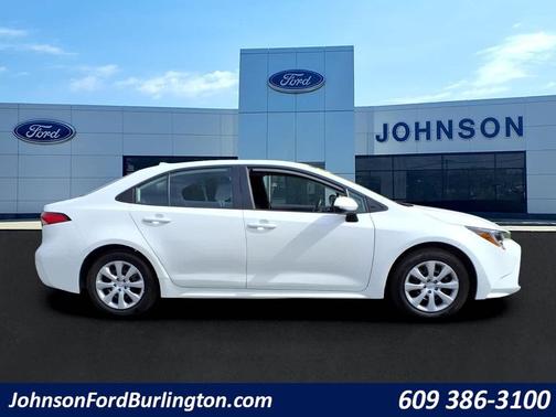 Ice Cap 2025 Toyota Corolla LE