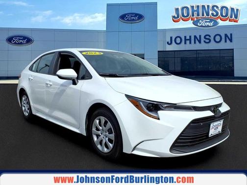 Ice Cap 2025 Toyota Corolla LE