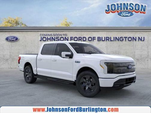 2025 Ford F-150 Lightning LARIAT