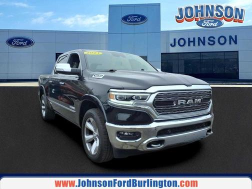 Diamond Black Crystal Pearlcoat 2021 RAM 1500 Limited