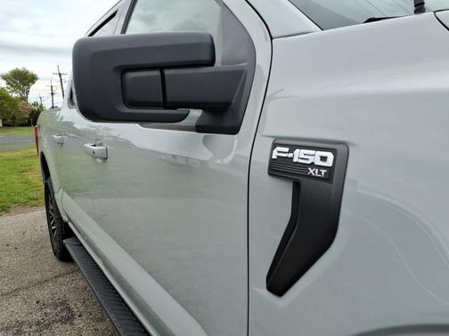 Avalanche 2023 Ford F-150 XLT