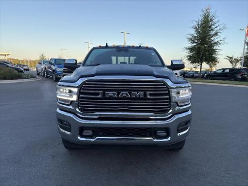 2022 RAM 3500 Laramie Crew Cab 4x4 8 Box